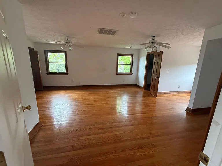 1856 Ion Ave #C — Photo 13