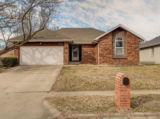 2355 E Harrison St, Springfield, MO 65802