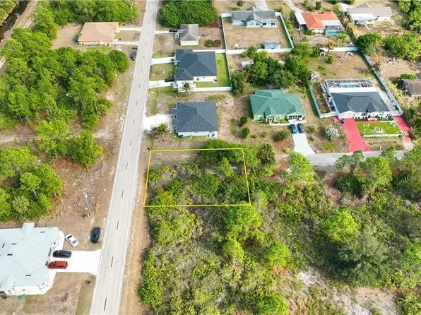 14 E 12th St, Lehigh Acres, FL 33972