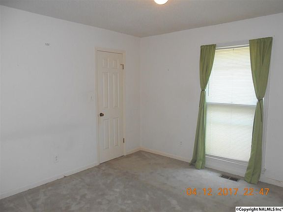 5th image of 9408 Dons Ct SE