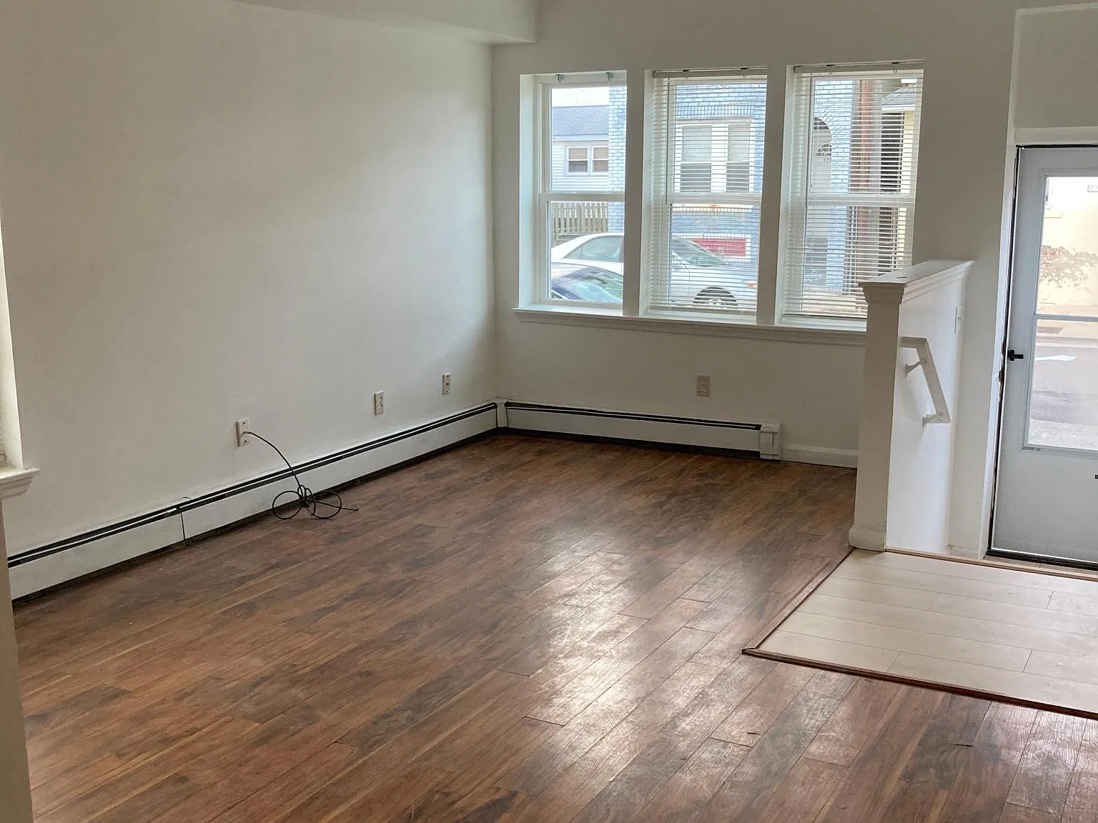 3 bed, 1200 sqft, $1,800 — Photo 2