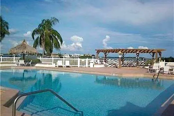 Beachside Pool