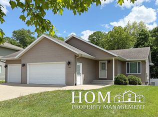 309 Tanager Rd, Mankato, MN 56001