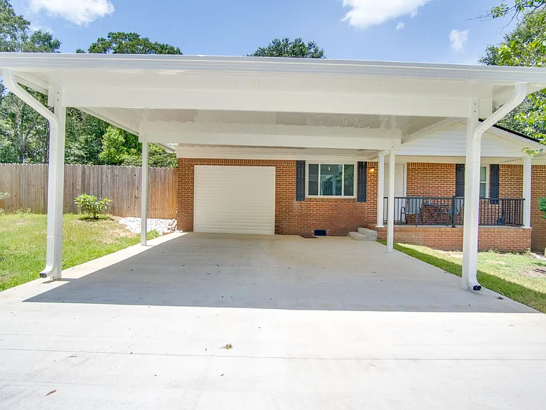 195 Navarro Rd — Photo 3