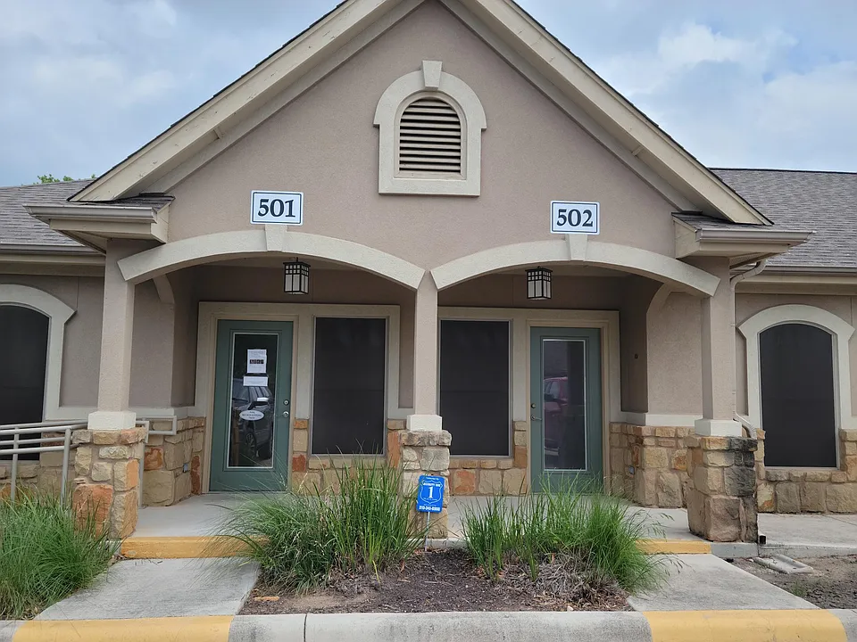 1619 E Common St #502
