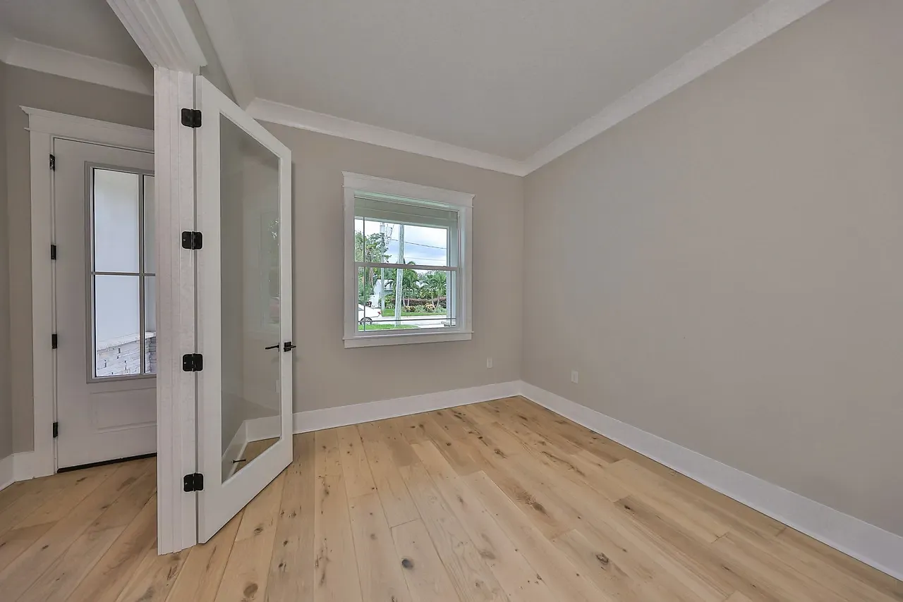 4 bed, 3591 sqft, $8,000 — Photo 3
