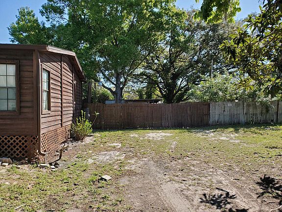 3rd image of 3483 Masek Ave