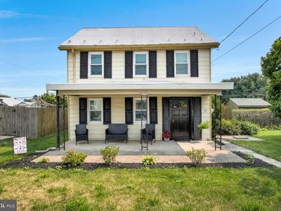 61 W Main St, New Kingstown, PA, 17072