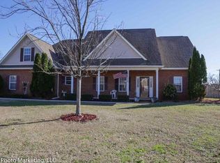 411 Jubilee Cir, Bonaire, GA 31005