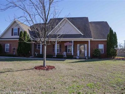 411 Jubilee Cir, Bonaire, GA, 31005