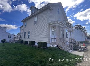 21 Grove St #B, Dover, NH 03820