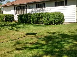 1126 Bahamas Dr, Edwardsville, IL