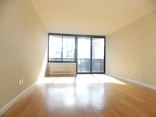 Rented by Stonehenge NYC LLC | media 2