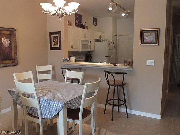 5th image of 3008 Palmetto Oak Dr APT 105