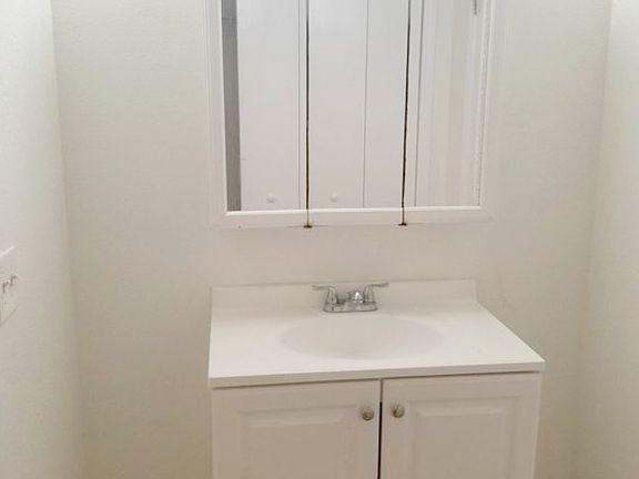 4th image of 13824 Orange Sunset Dr Unit 101