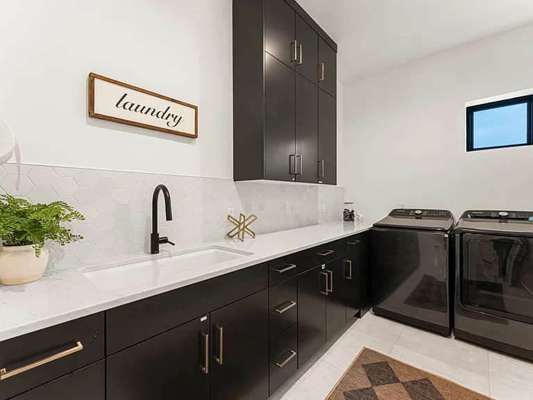 N Lancaster Pl — Photo 36