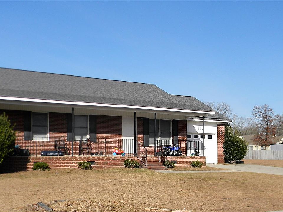 2nd image of 103 Amber Ln