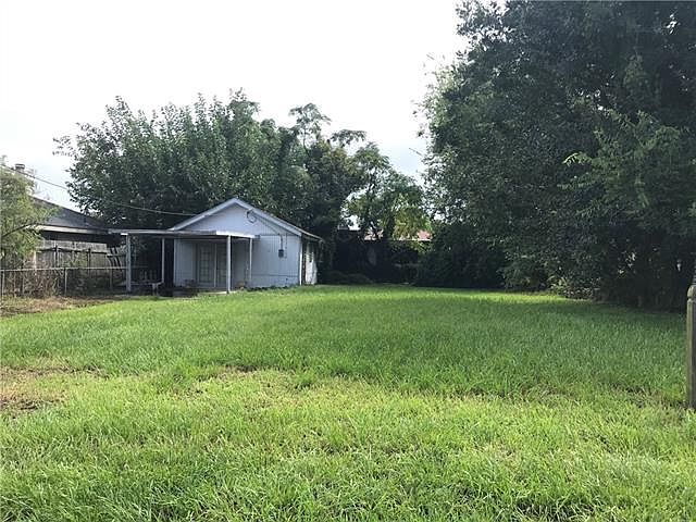 1st image of 7919 Trout St
