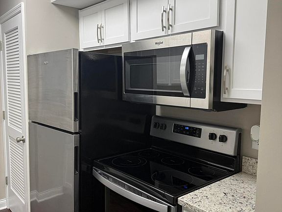 5th image of 900 Mountain Creek Rd APT M169