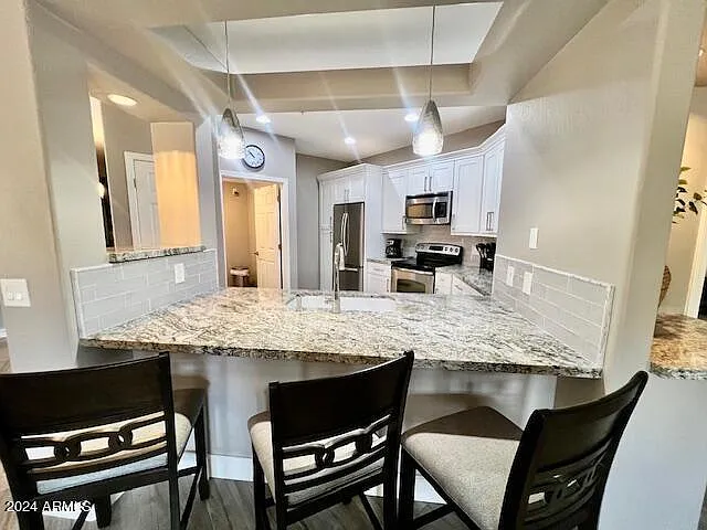 2 bed, 2.0 bath, 1587 sqft, $2,100 — Photo 2