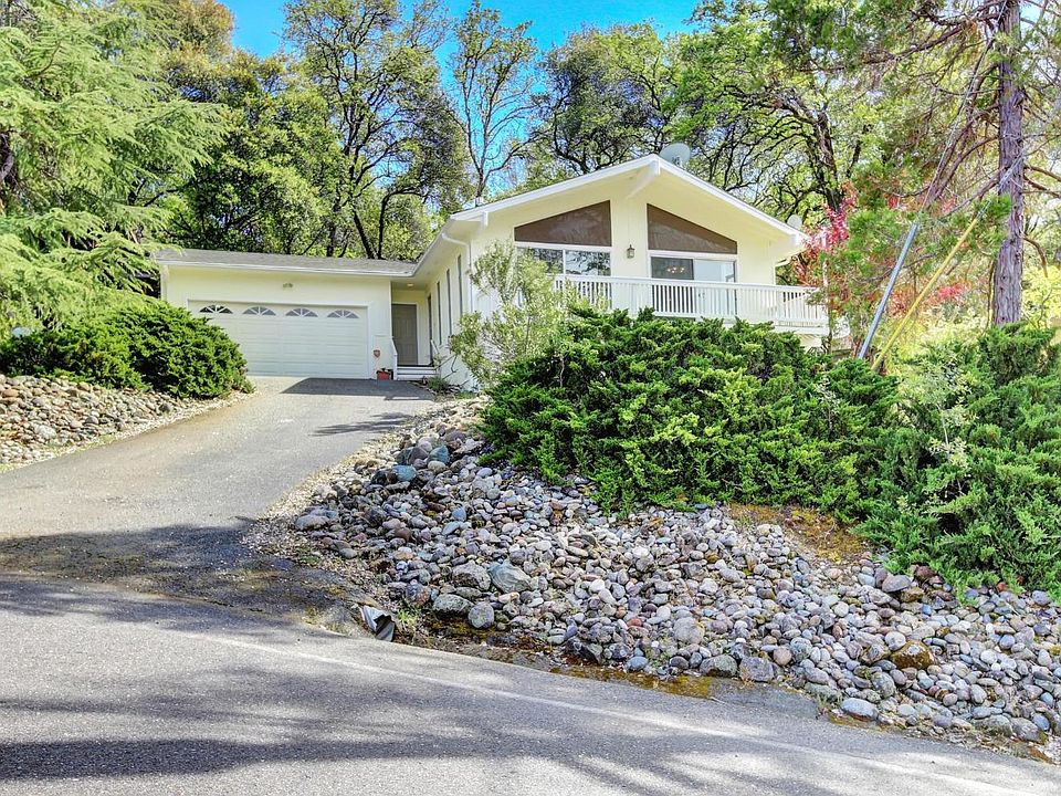 1st image of 17873 Huckleberry Dr