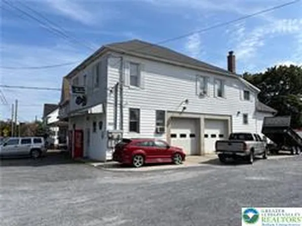 3951 Mountain View Dr, Danielsville, PA 18038
