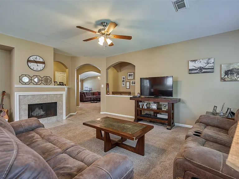 6214 Channelbrook Ln — Photo 11