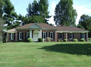 403 McKenney Rd, Vincennes, IN 47591