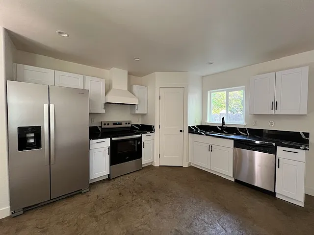 205 W 20th St — Photo 3