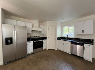205 W 20th St, Chico, CA 95928