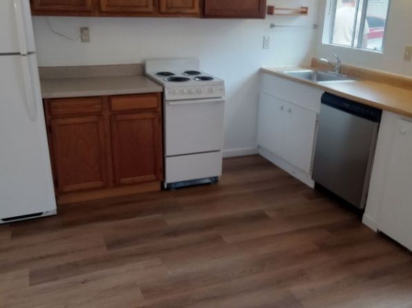Washington Square Apartments, 308 N Washington St #9, Sonora, CA 95370