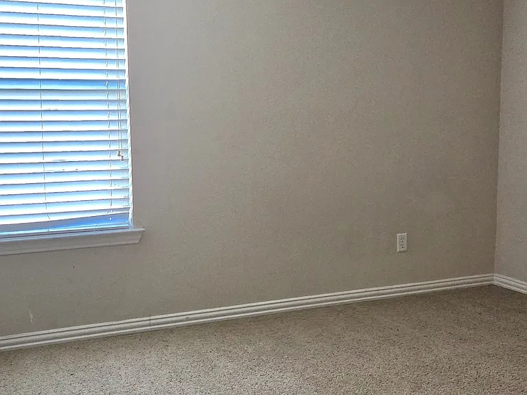 7105 Sugarplum Dr — Photo 18