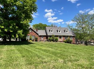 305 Arlington Rd, Lebanon, TN 37087