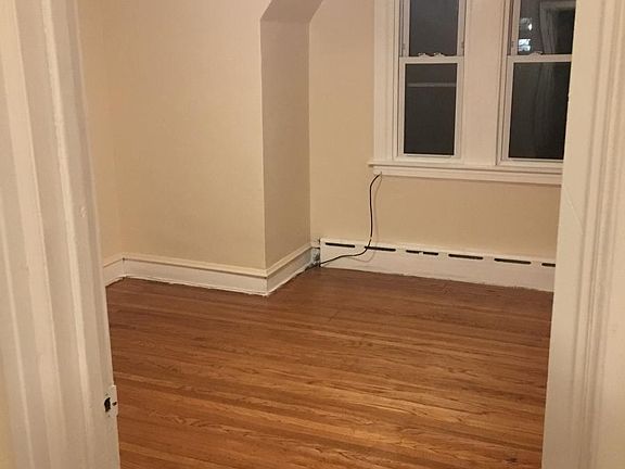 5th image of 200 E Essex Ave