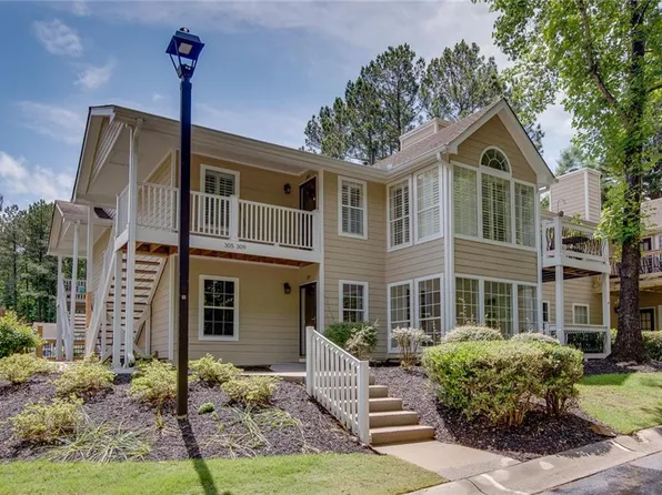 307 Berkeley Woods Dr, Duluth, GA 30096
