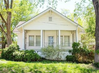 2711 Grimsley St, Greensboro, NC 27403
