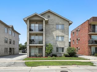 10620 Central Ave APT 2B, Chicago Ridge, IL 60415
