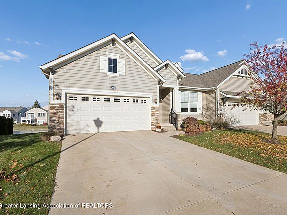 2nd image of 7537 Roxborough Ln #30