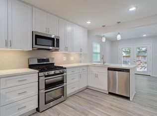 5704 Darling St, Houston, TX 77007