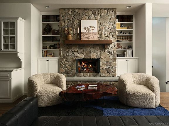 2nd image of 9777 Grosalia Ave