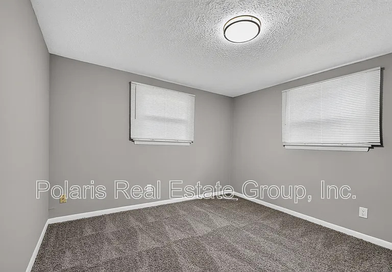 4419 Charles Dr — Photo 18