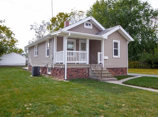 2911 Mahaska Ave, Des Moines, IA 50317