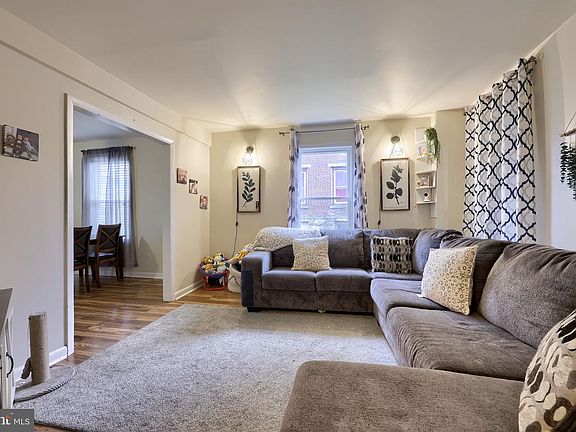 4th image of 123 Murray Ave