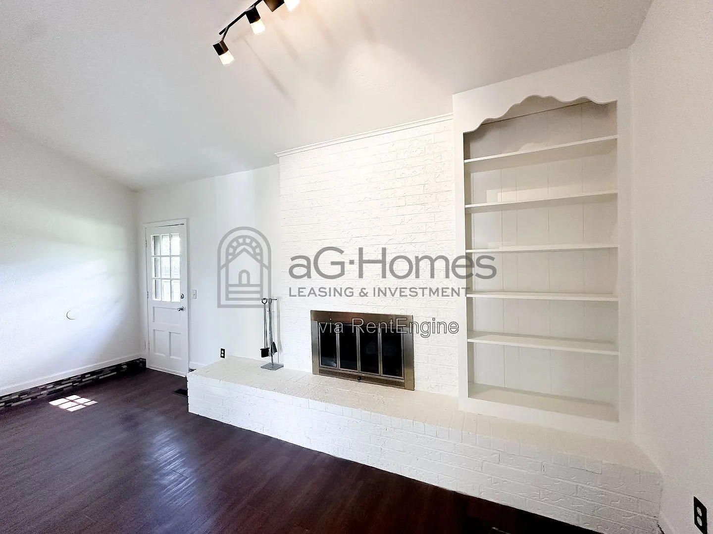 3 bed, 2.0 bath, 1466 sqft, $1,375 — Photo 2