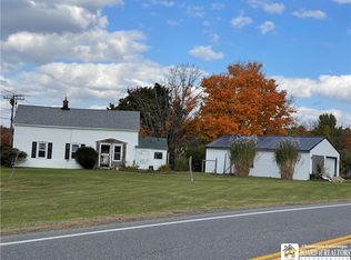 4354 Salisbury Rd, Bemus Pt, NY 14712