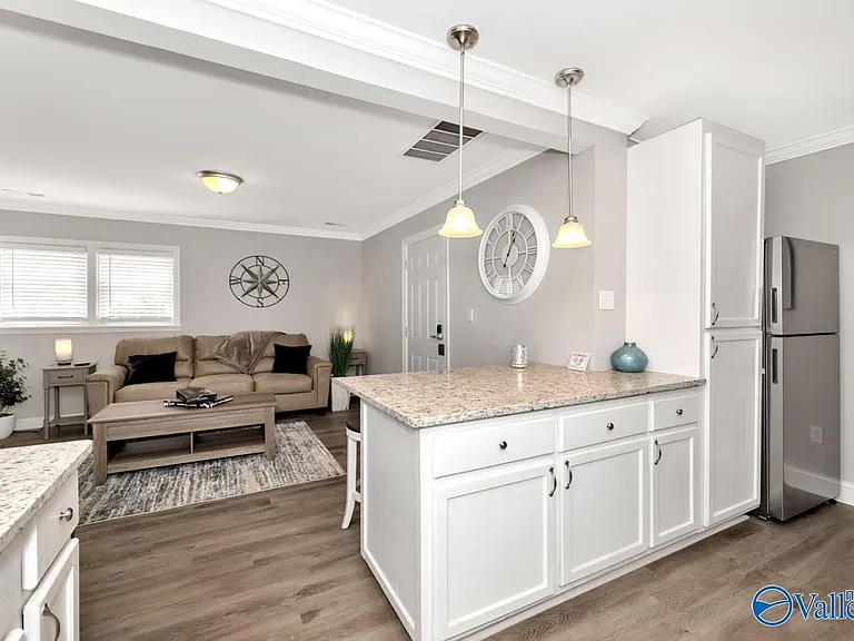 2611 Whitesburg Dr SE #B — Photo 8