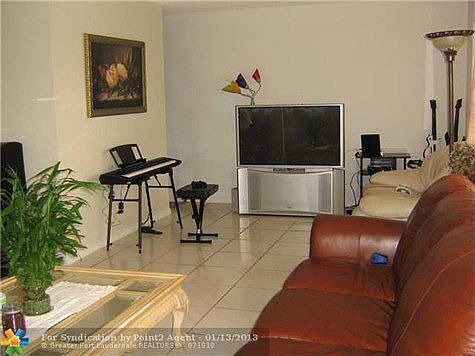 2nd image of 843 Ramblewood Dr