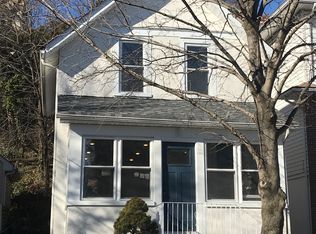 432 6th St, Carlstadt, NJ 07072