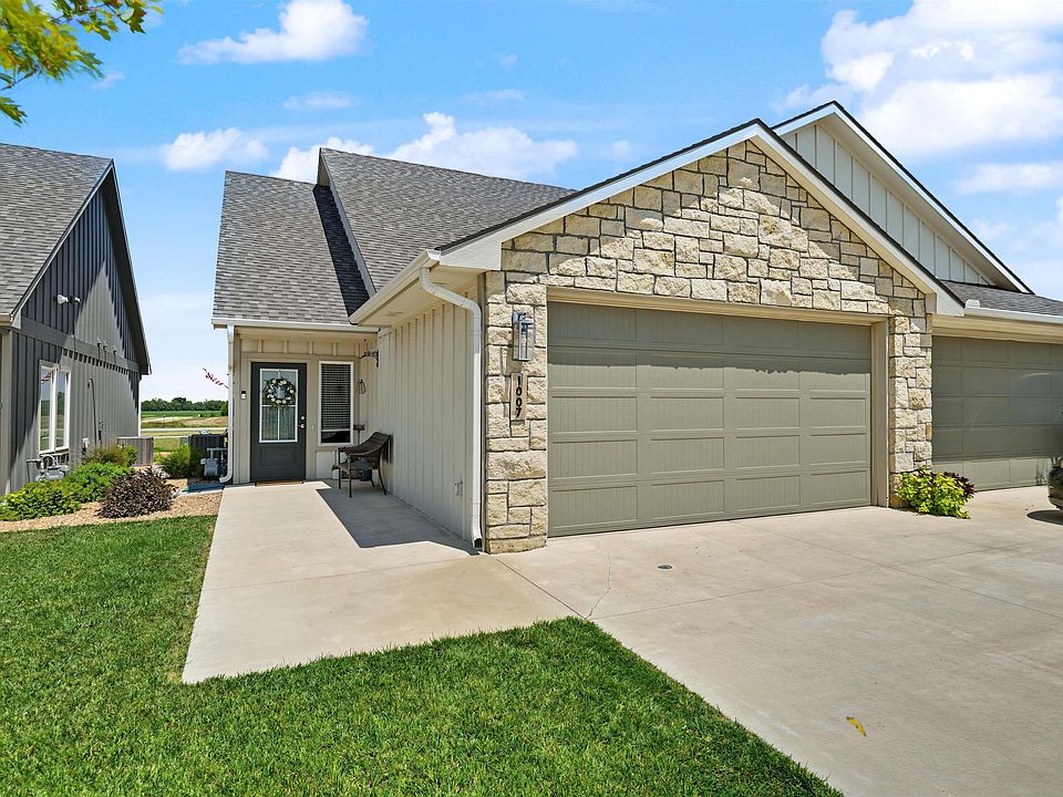 1st image of 1007 Lingonberry Ln