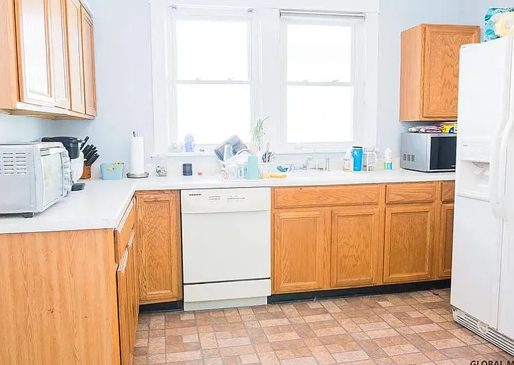 Jay st Property — Photo 4